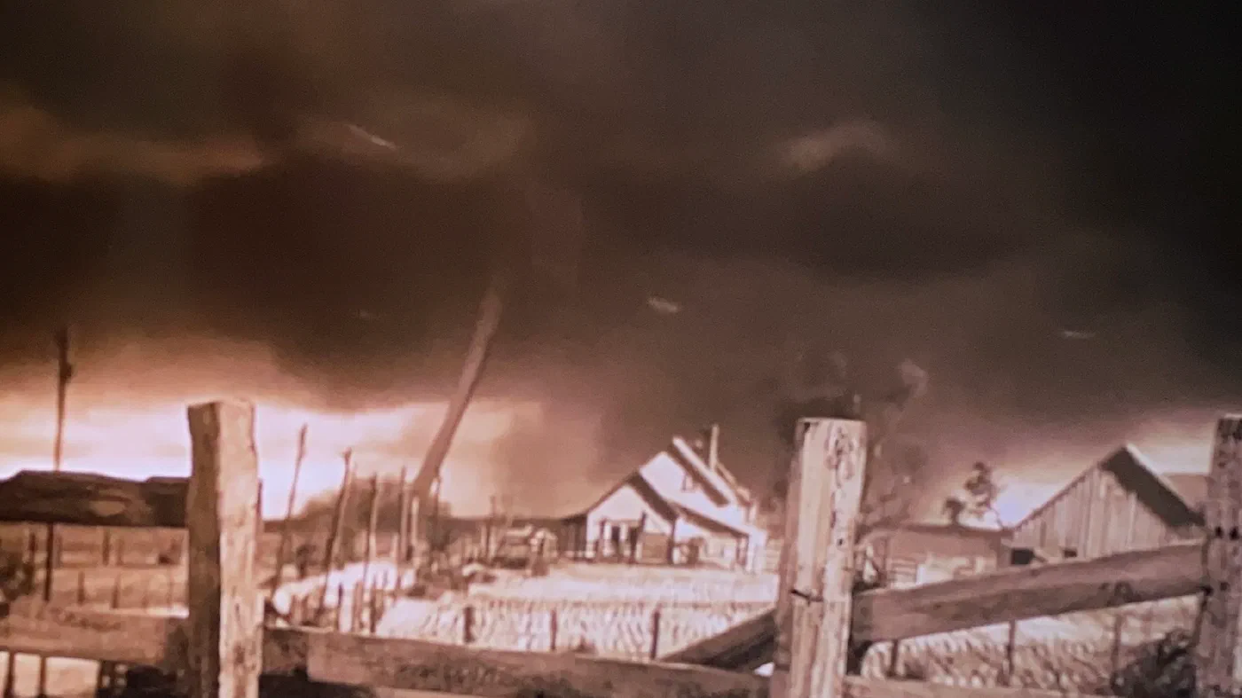 It’s a Twister! It’s a Twister!